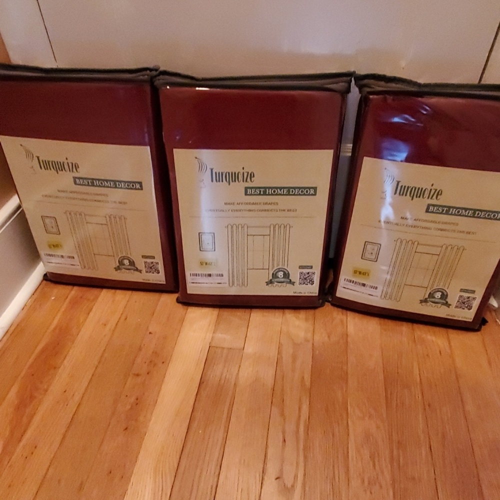 Women's Robe - Picture 5 of 7